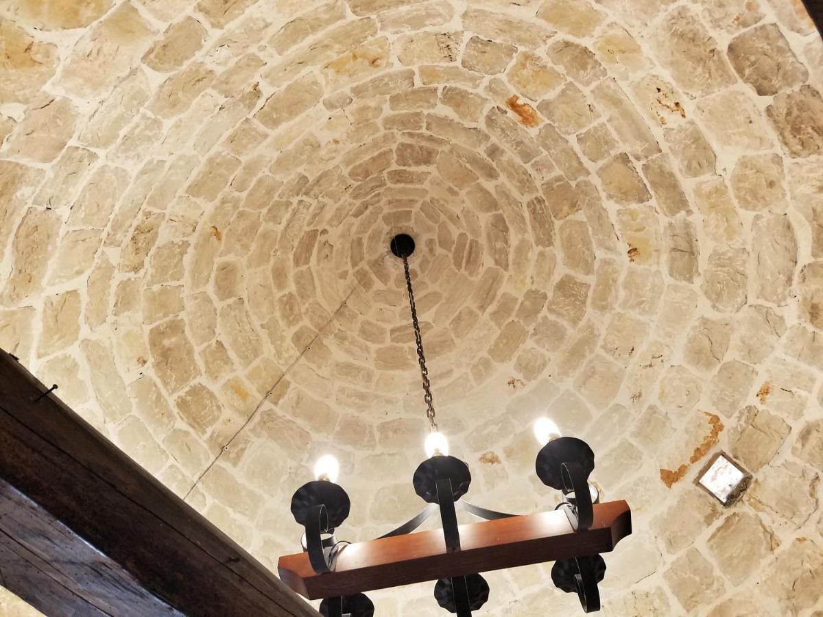 Antico Trullo Immerso Nella Campagna Alberobello Exterior photo