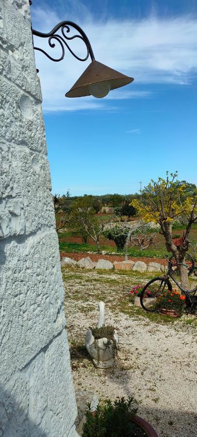Antico Trullo Immerso Nella Campagna Alberobello Exterior photo