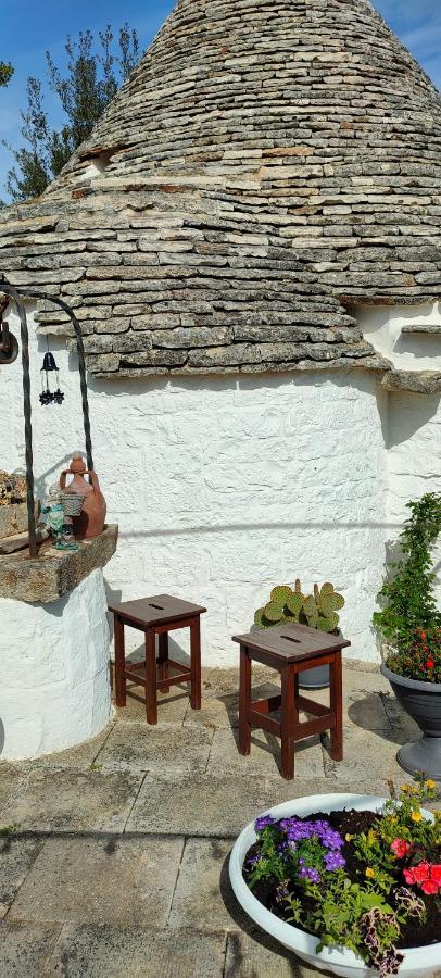 Antico Trullo Immerso Nella Campagna Alberobello Exterior photo